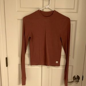 Vuori long sleeve fitted tee
